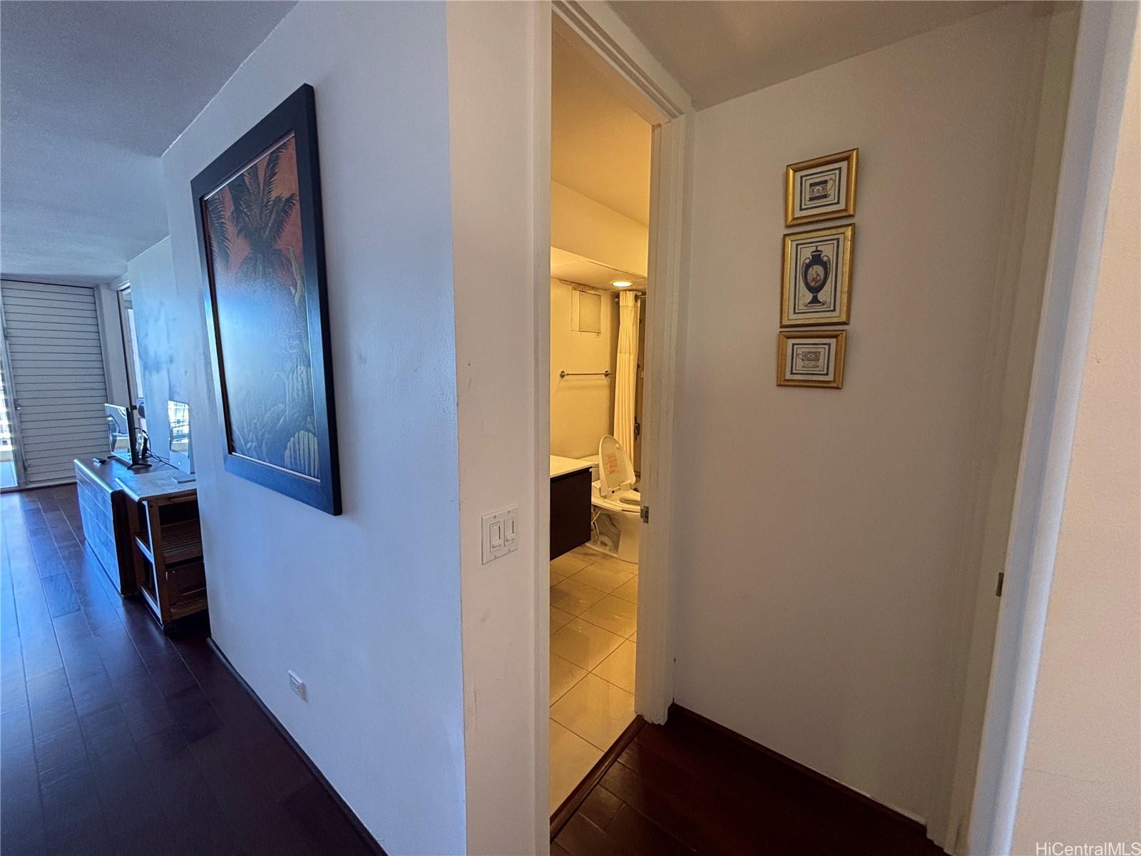 469 Ena Road, Unit 2104 Honolulu, HI 96815 - Photo 12 of 24