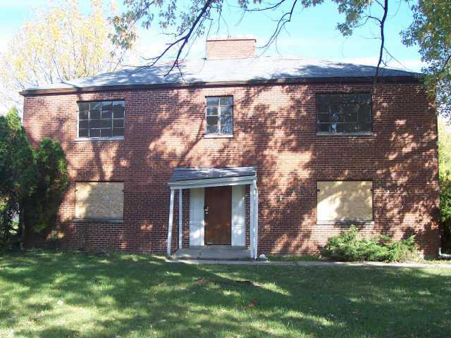 99 North Hampton Road Columbus, OH 43213 - Photo 1 of 2