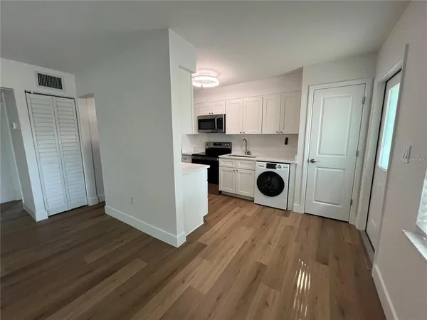 $1,400 | 418 Durrance Street, Unit A, Punta Gorda, FL 33950