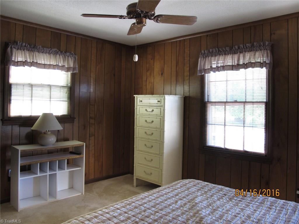 404 Sunset Drive High Point, NC 27262 - Photo 12 of 20 Bonus Room
