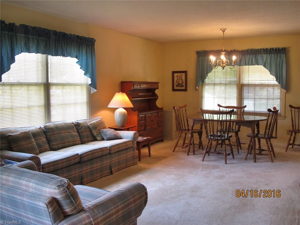 404 Sunset Drive High Point, NC 27262 - Photo 8 of 20 Gallery Image 8