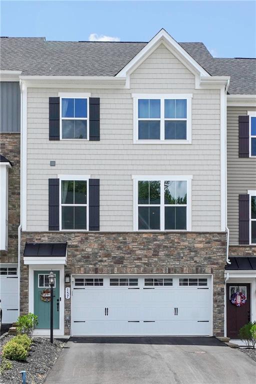 157 Cole Drive McKees Rocks, PA 15136 - Photo 1 of 25 Gallery Image 1