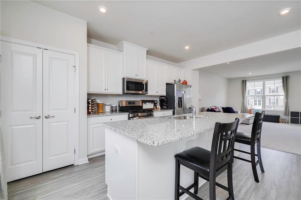 157 Cole Drive McKees Rocks, PA 15136 - Photo 8 of 25 Gallery Image 8