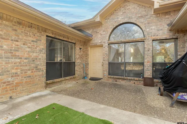 $330,000 | 11922 White Deer Trail, Tyler, TX 75703