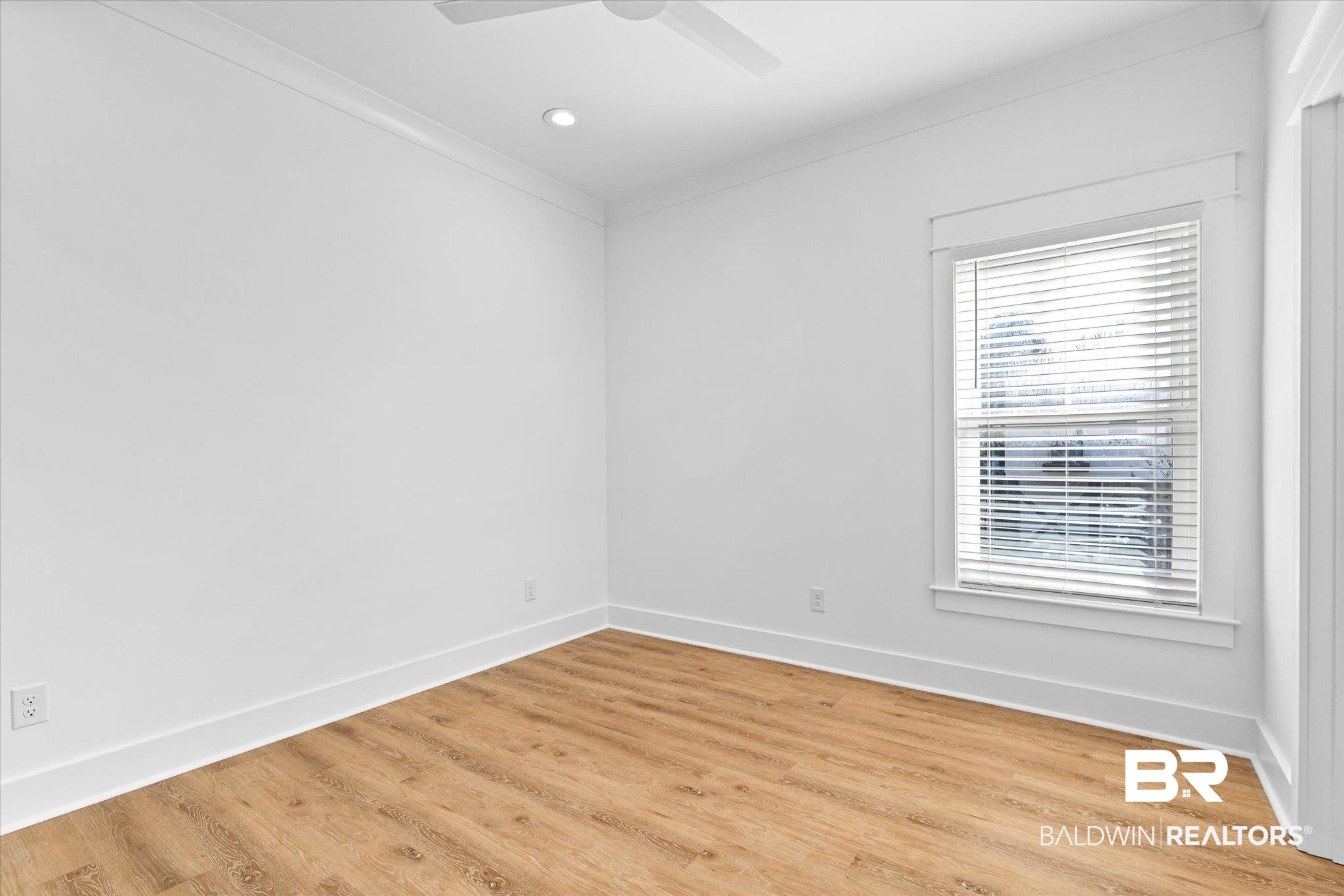 5502 East Perdido Avenue Orange Beach, AL 36561 - Photo 17 of 31 Bedroom