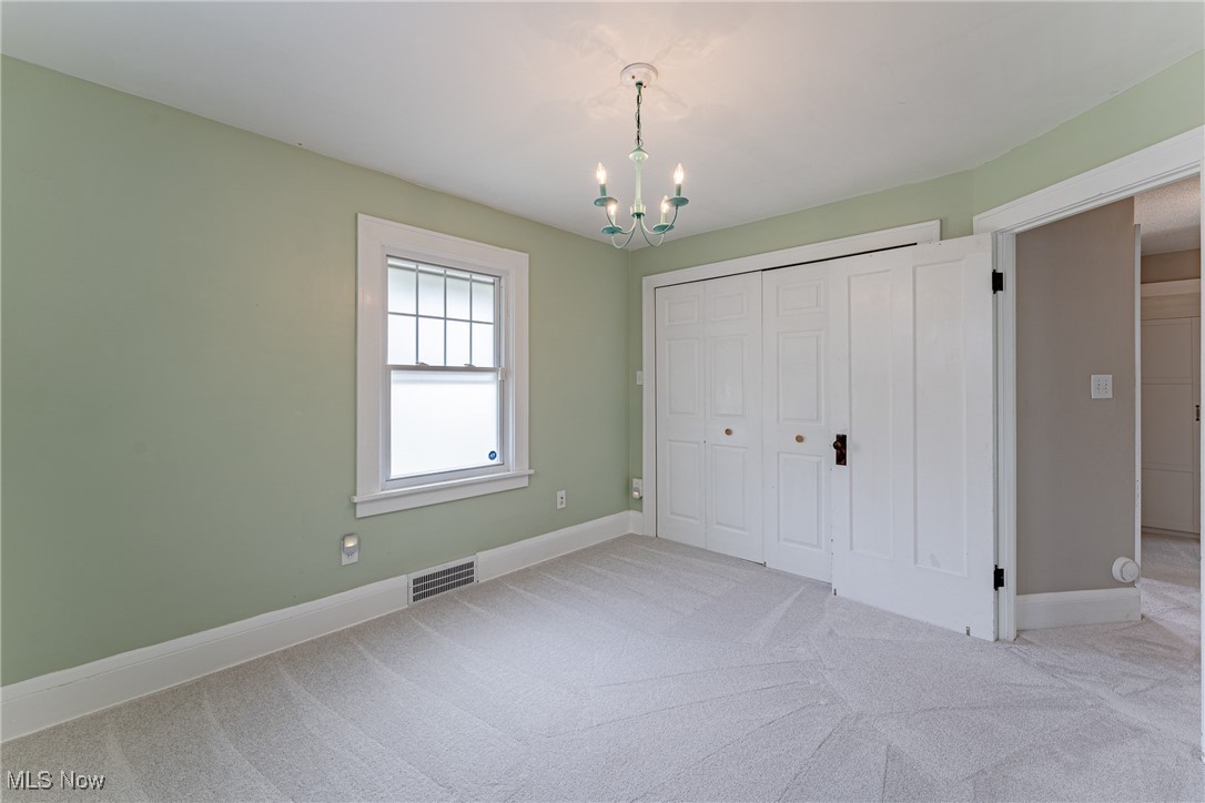 2192 Barrington Road Cleveland, OH 44118 - Photo 16 of 30