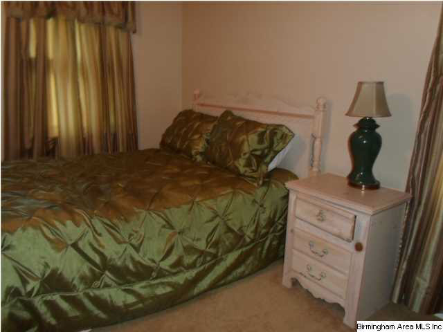 2302 Kristen Circle Pelham, AL 35124 - Photo 16 of 28