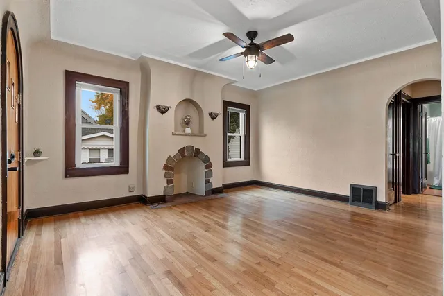 $209,900 | 409 South Baird Street, Green Bay, WI 54301