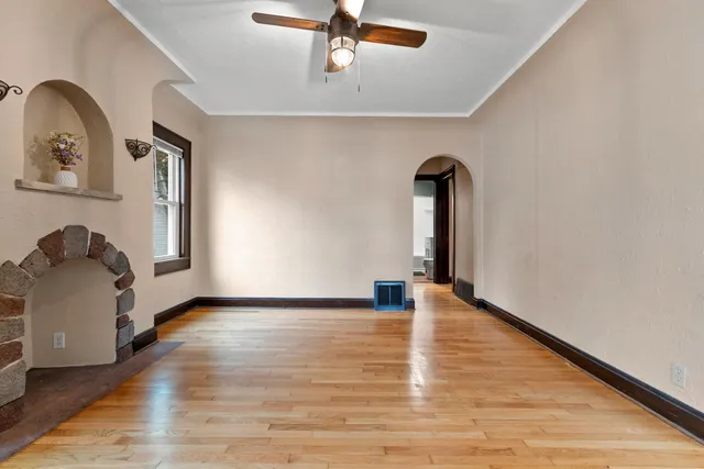 $209,900 | 409 South Baird Street, Green Bay, WI 54301