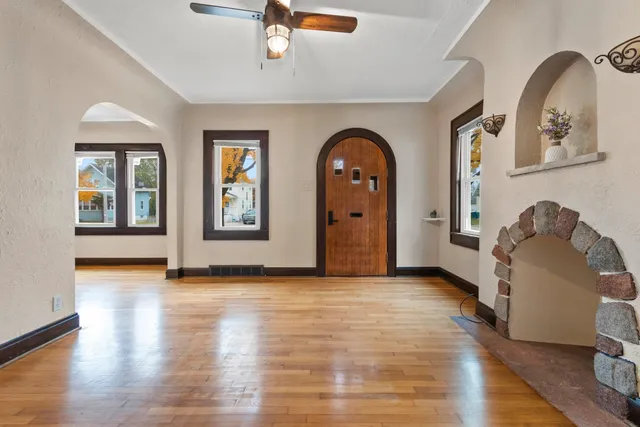 $209,900 | 409 South Baird Street, Green Bay, WI 54301