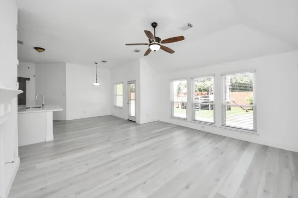 $2,349 | 10850 White Oak Point Court, Cypress, TX 77429