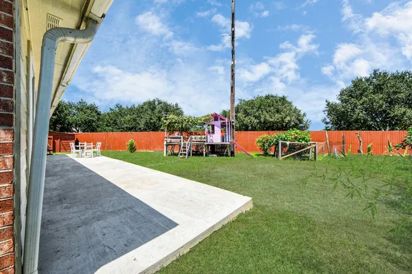 $2,349 | 10850 White Oak Point Court, Cypress, TX 77429