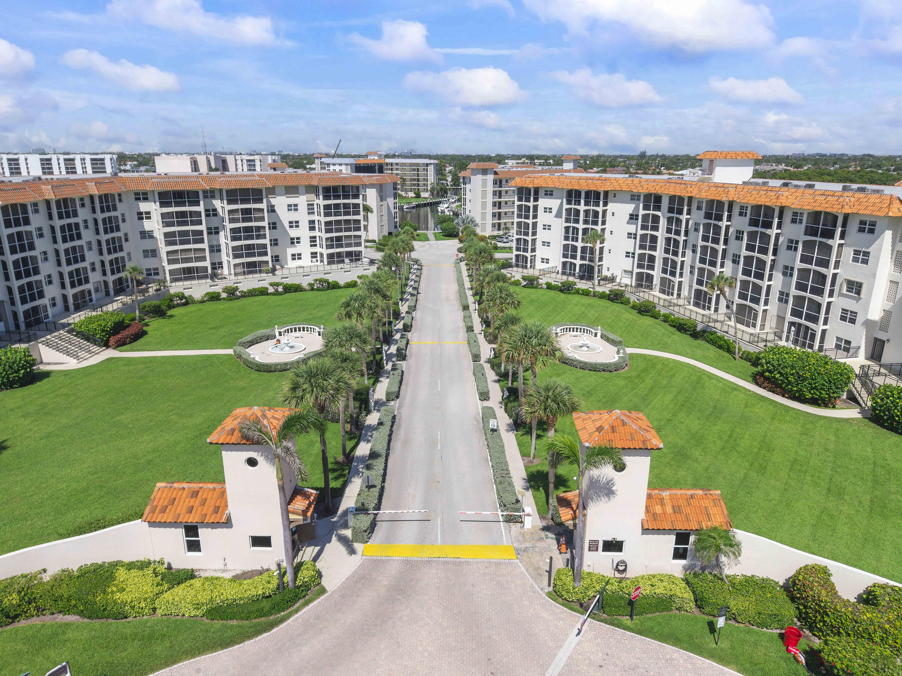 2871 North Ocean Boulevard, Unit D406 Boca Raton, FL 33431 - Photo 50 of 64 2871 N Ocean Blvd u406_013