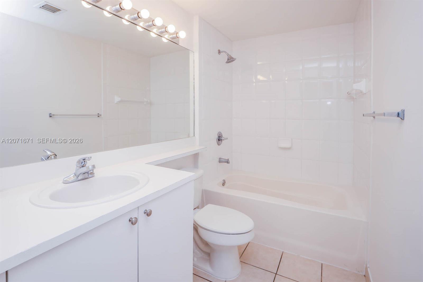 8050 North Nob Hill Road, Unit 106 Tamarac, FL 33321 - Photo 34 of 39 Gallery Image 34