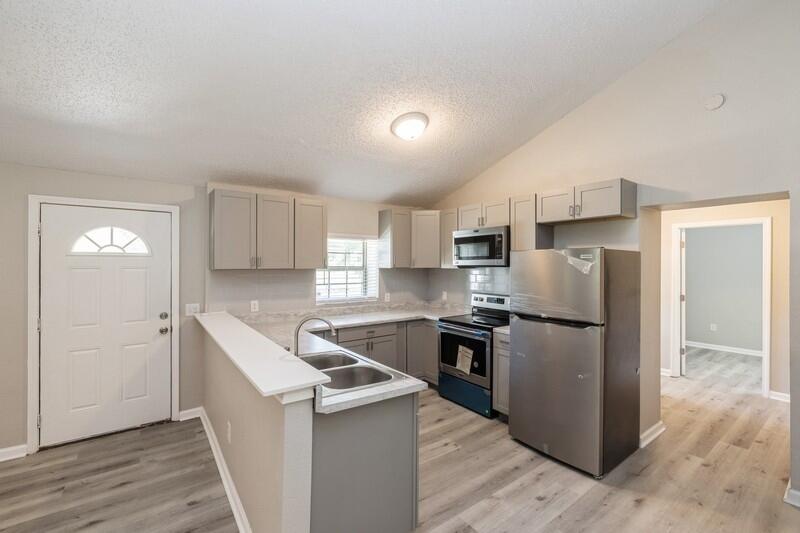 4818 Parch Road Milton, FL 32570 - Photo 11 of 38 Gallery Image 11