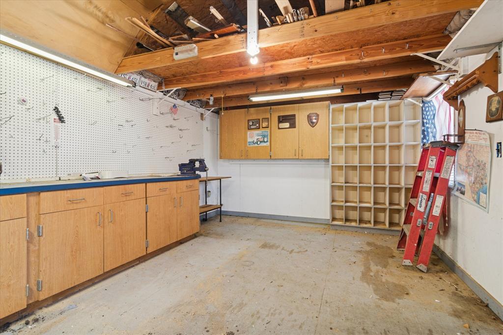 941 Maple Street Howe, TX 75459 - Photo 33 of 36 Workshop