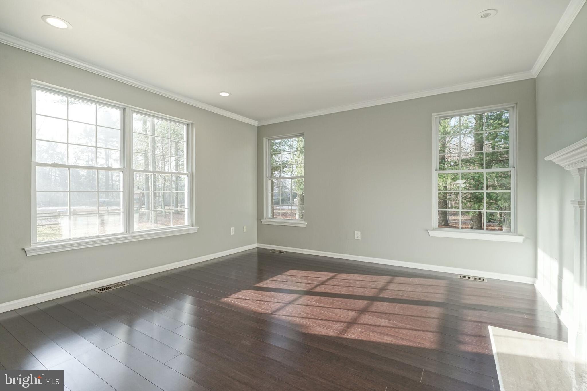 580 School House Road Williamstown, NJ 08094 - Photo 14 of 36 Family Room