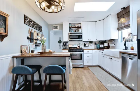 $350,000 | 503 East Lake Avenue, Round Lake Beach, IL 60073