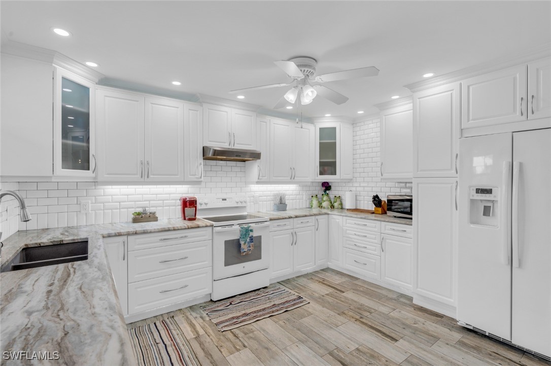 188 Lake Point Lane, Unit 7B Naples, FL 34112 - Photo 5 of 25
