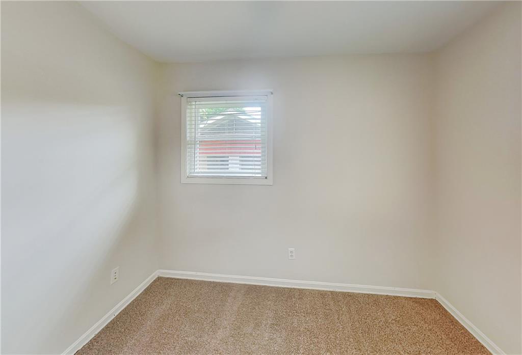 2902 Delcourt Drive Decatur, GA 30033 - Photo 8 of 23