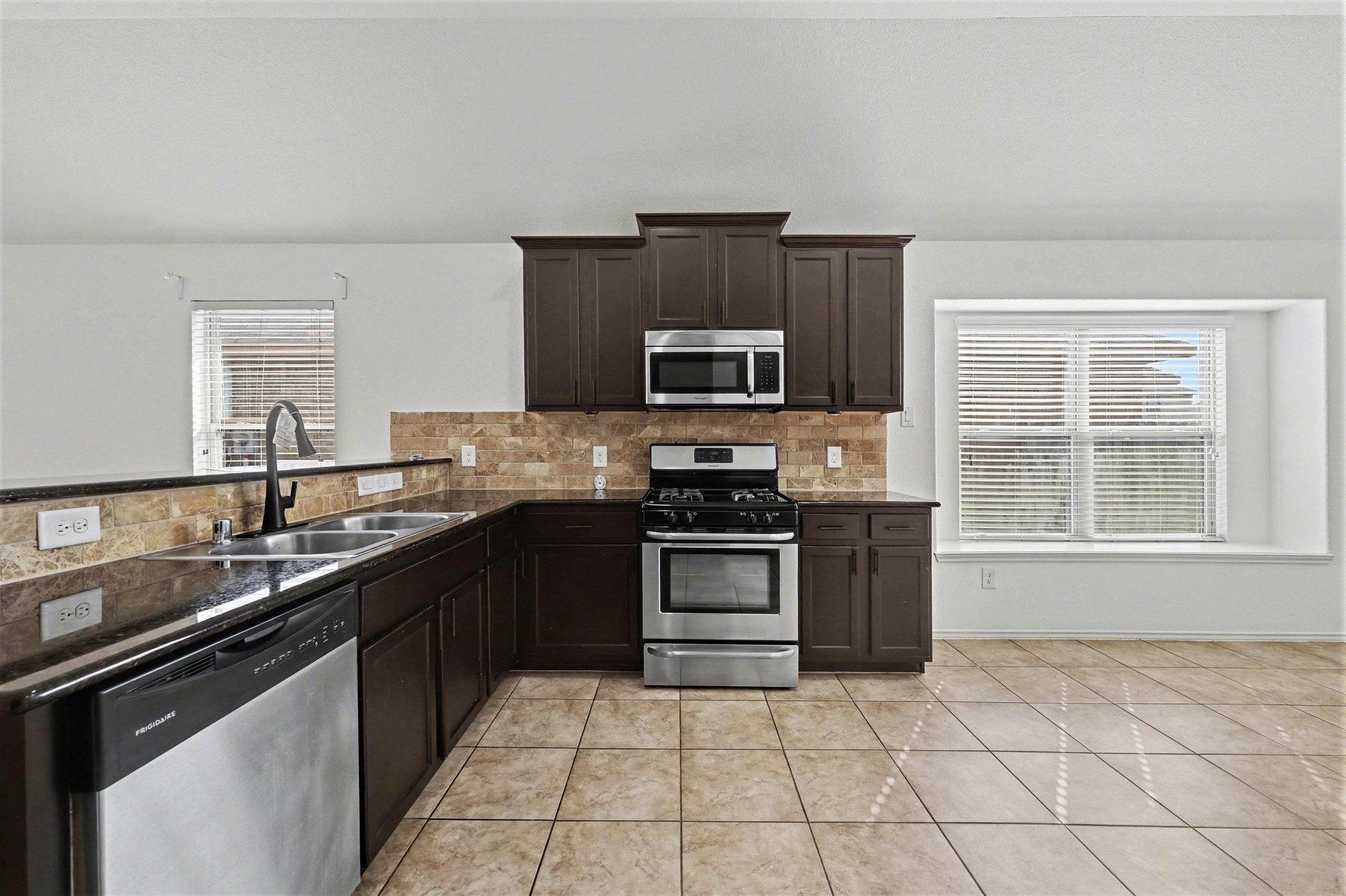 20719 Winghaven Drive Katy, TX 77449 - Photo 8 of 17