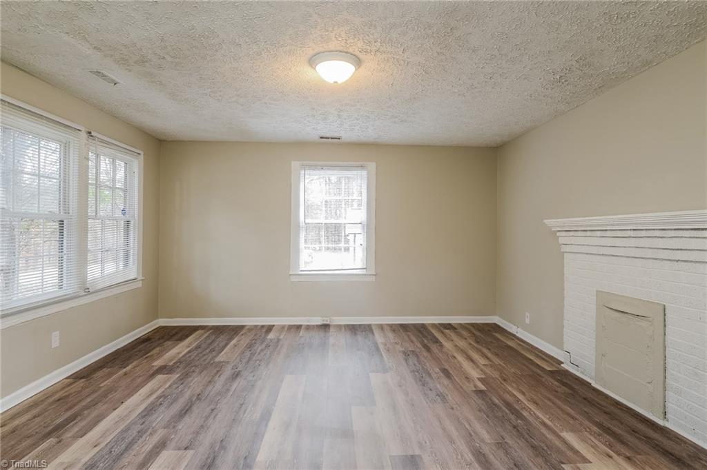 351 South Scientific Street High Point, NC 27260 - Photo 2 of 16