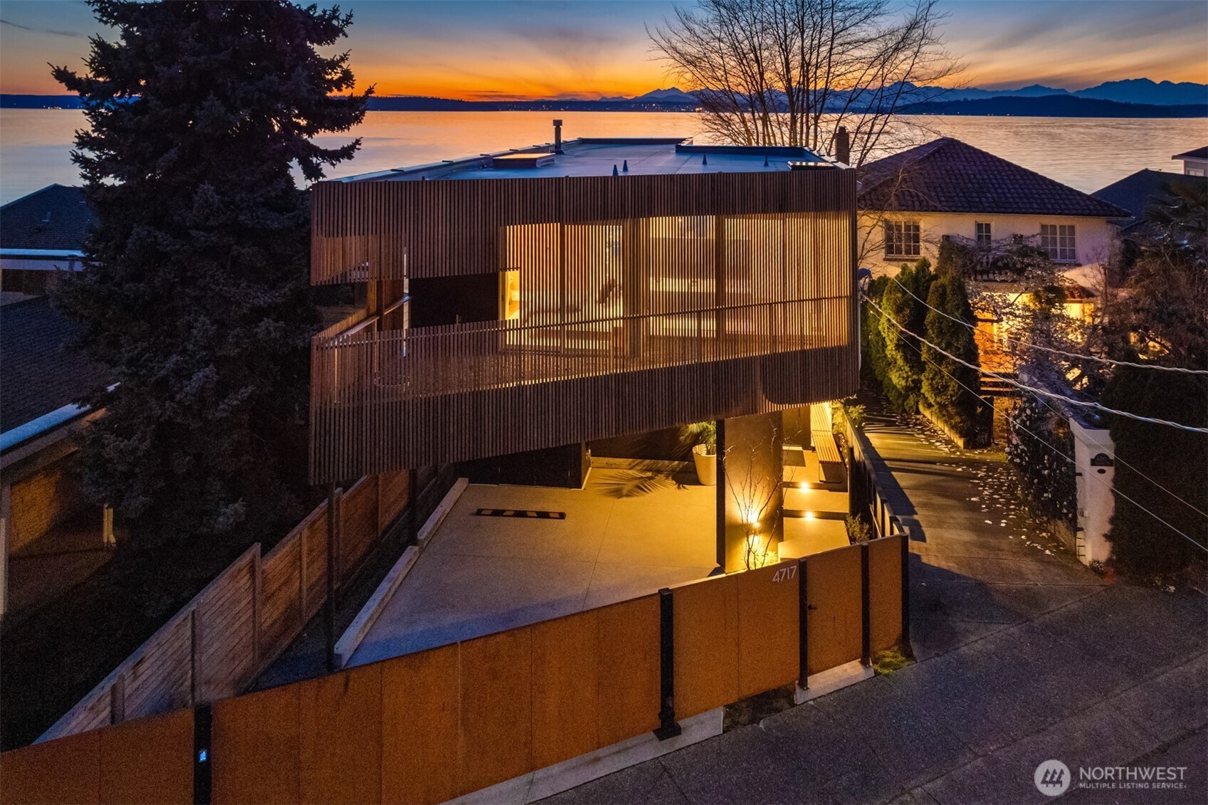 4717 Beach Drive Southwest Seattle, WA 98116 - Photo 3 of 11 a view of a balcony with an outdoor space