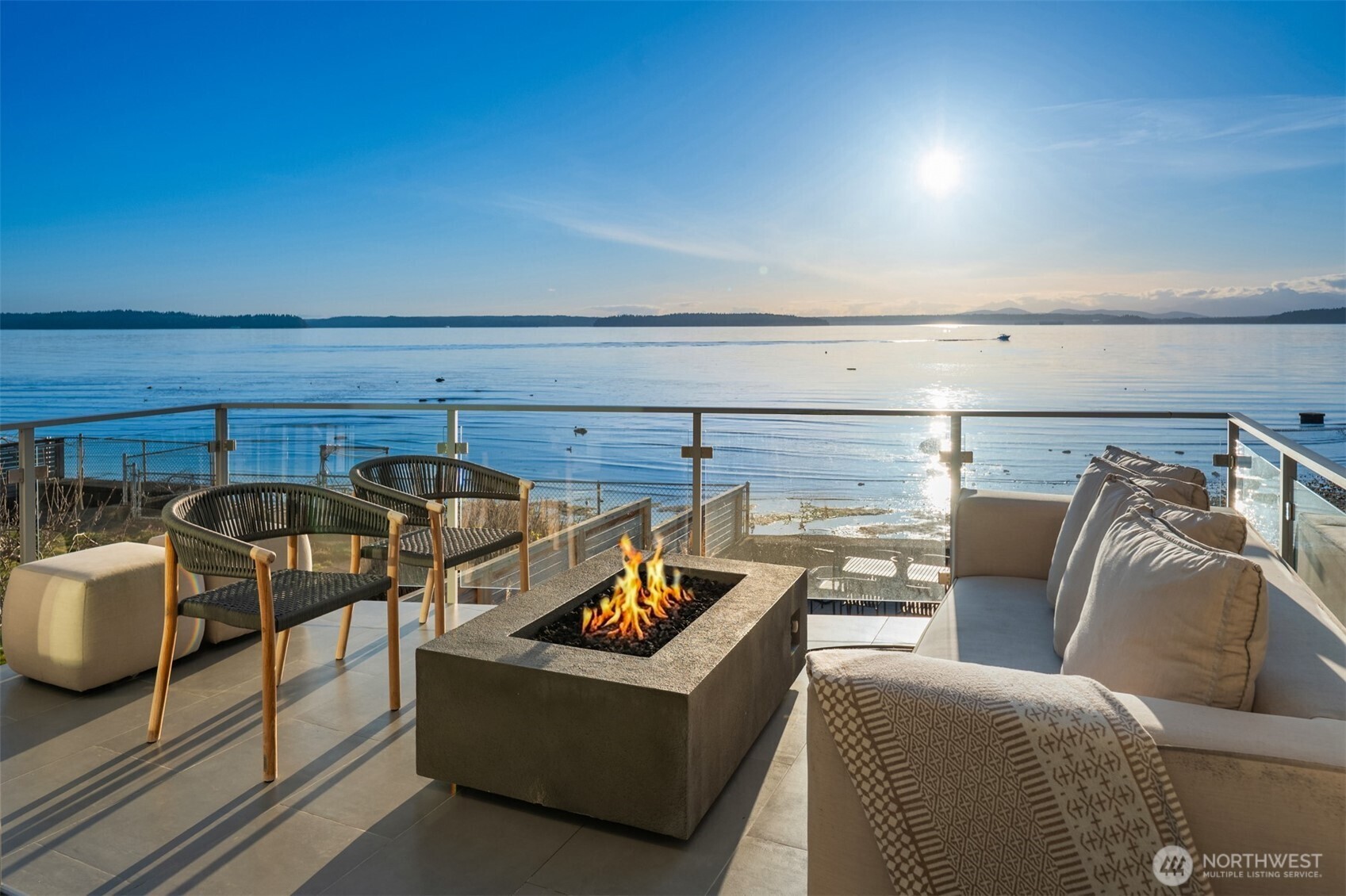 4717 Beach Drive Southwest Seattle, WA 98116 - Photo 6 of 11