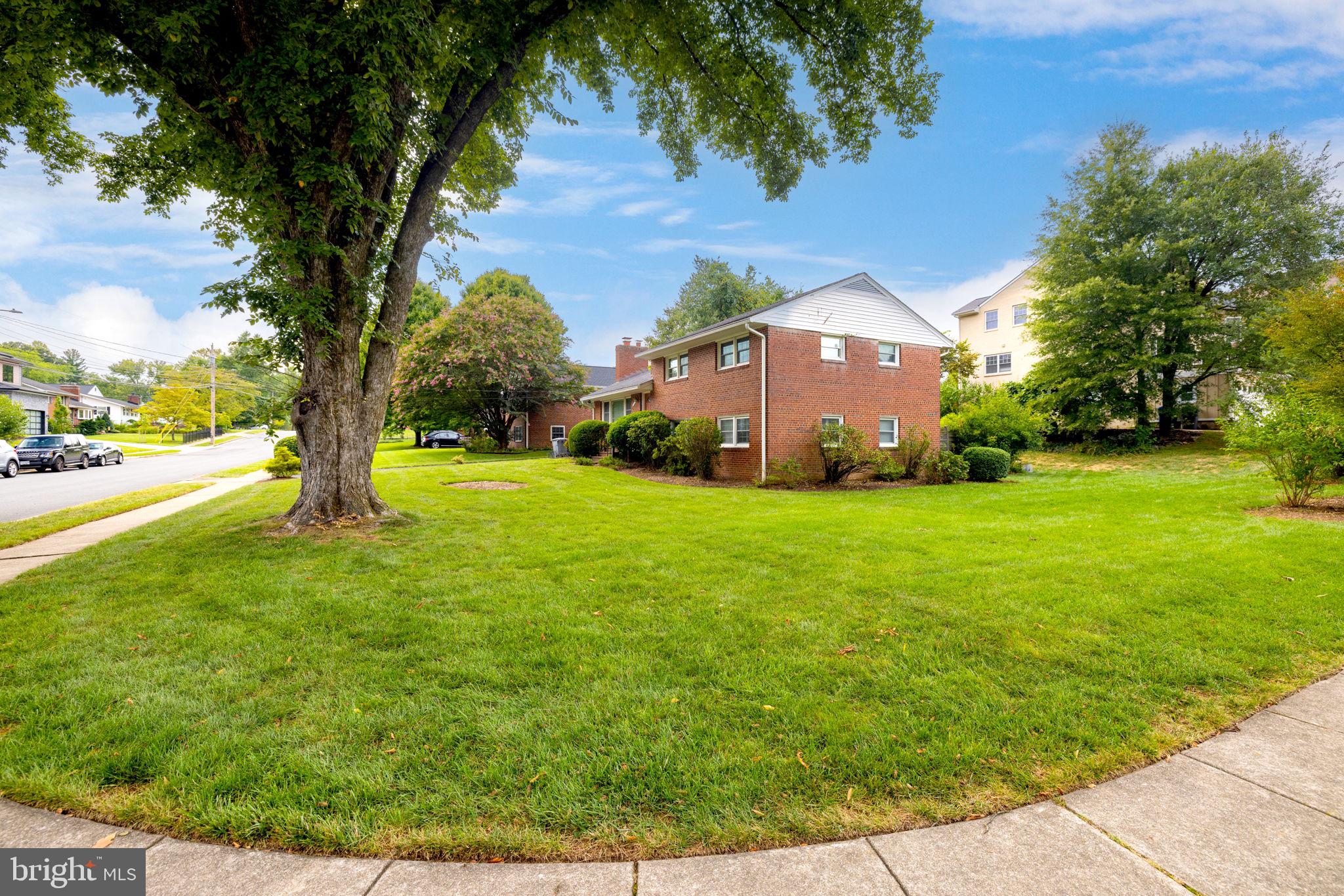 7016 Enterprise Avenue McLean, VA 22101 - Photo 5 of 23