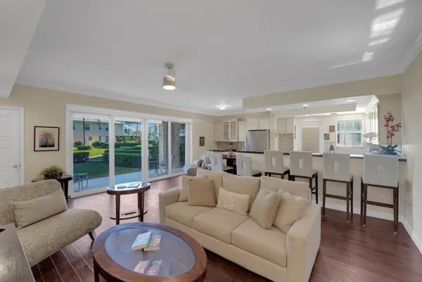 $10,500 | 2103 South Ocean Boulevard, Unit 3A, Delray Beach, FL 33483