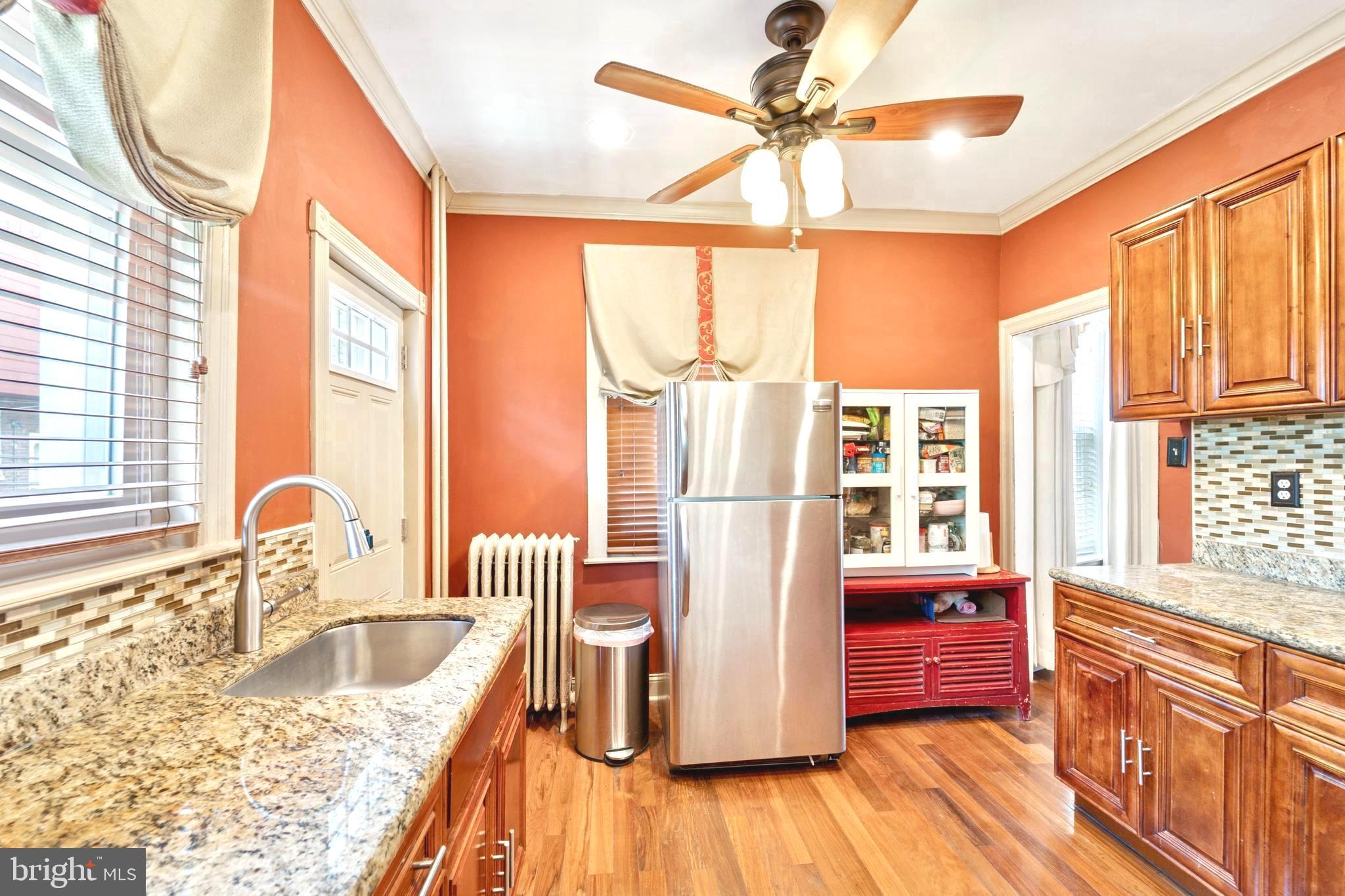5822 Cedarhurst Street Philadelphia, PA 19143 - Photo 13 of 27 Kitchen