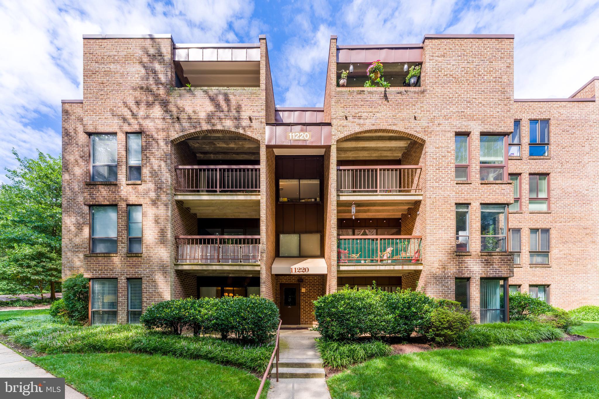 11220 Chestnut Grove Square, Unit 13 Reston, VA 20190 - Photo 22 of 27 Gallery Image 22