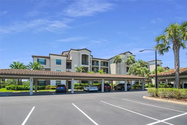 $3,400 | 16904 Vardon Terrace, Unit 204, Bradenton, FL 34211