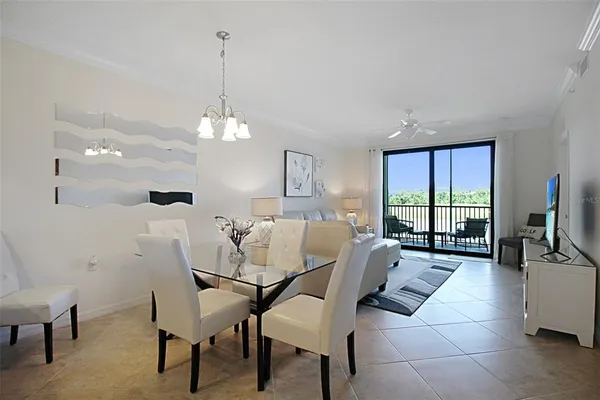 $3,400 | 16904 Vardon Terrace, Unit 204, Bradenton, FL 34211