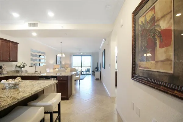 $3,400 | 16904 Vardon Terrace, Unit 204, Bradenton, FL 34211