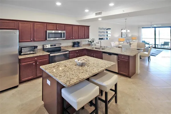 $3,400 | 16904 Vardon Terrace, Unit 204, Bradenton, FL 34211