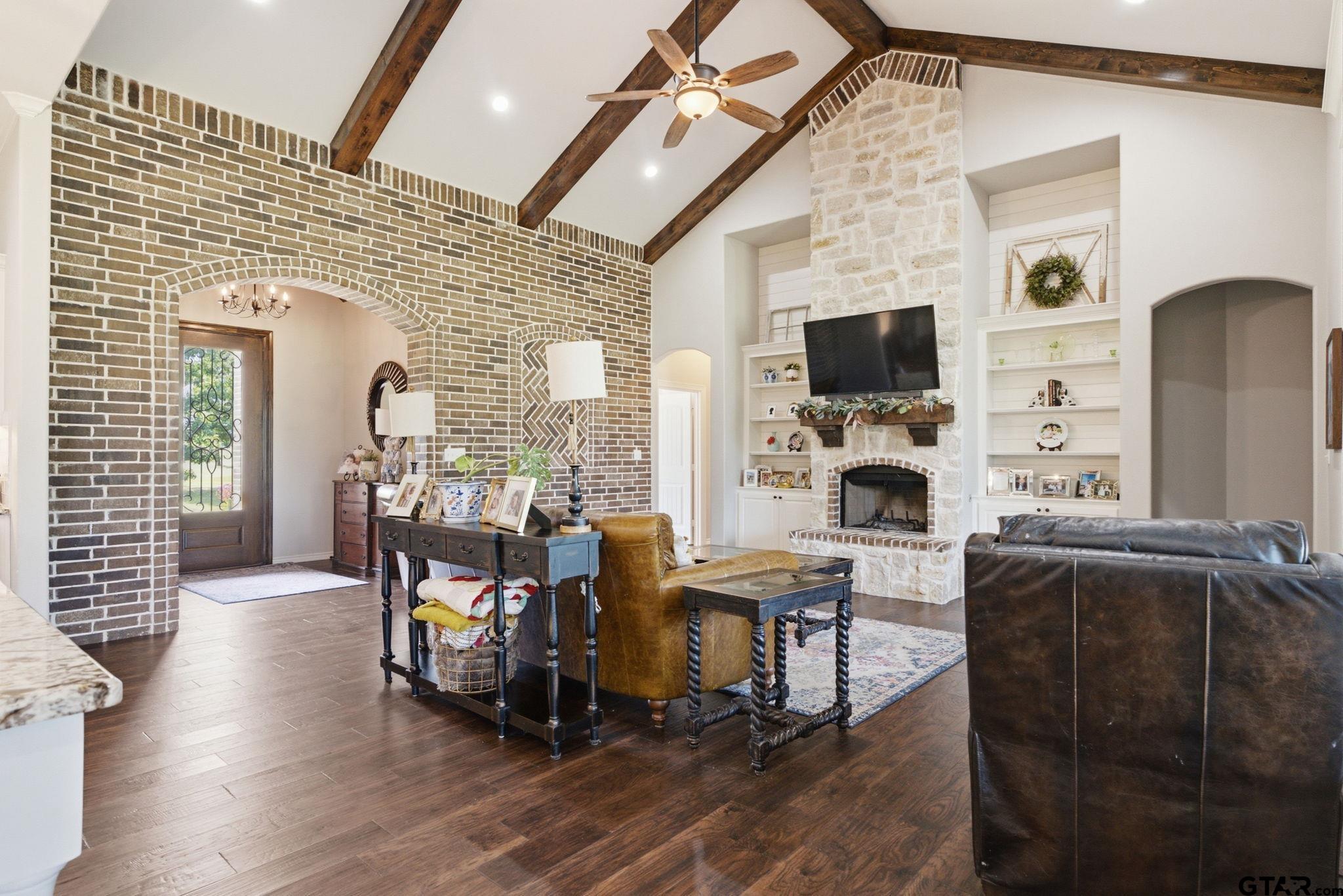 14510 Meadow Glen Road Lindale, TX 75771 - Photo 4 of 37
