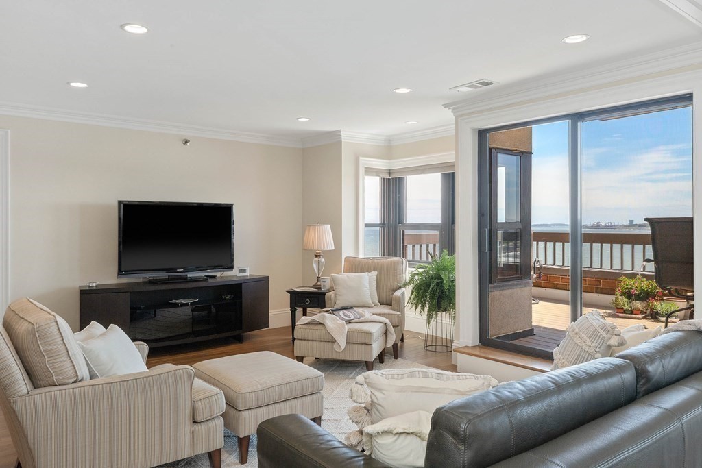 1 Seal Harbor Road, Unit 705 Winthrop, MA 02152 - Photo 12 of 37