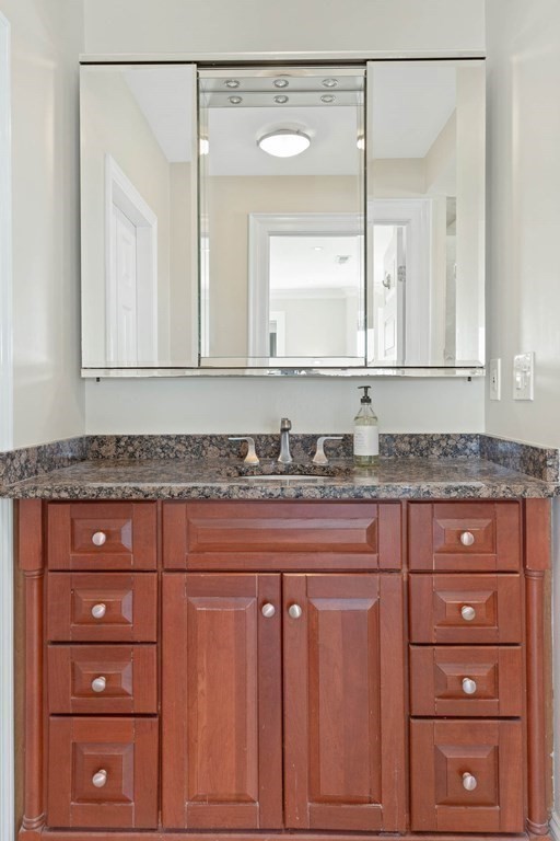 1 Seal Harbor Road, Unit 705 Winthrop, MA 02152 - Photo 19 of 37