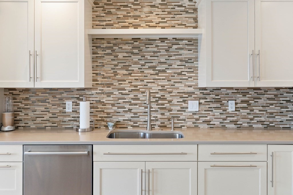 1 Seal Harbor Road, Unit 705 Winthrop, MA 02152 - Photo 5 of 37