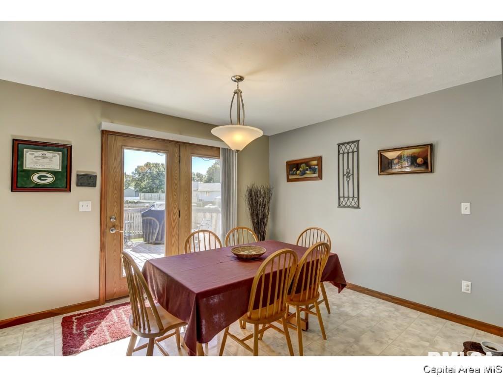 208 Appomattox Drive Springfield, IL 62711 - Photo 12 of 28