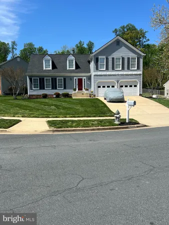 a view of house with outdoor space