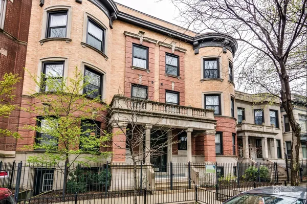 $4,000 | 4632 North Kenmore Avenue, Unit 3, Chicago, IL 60640