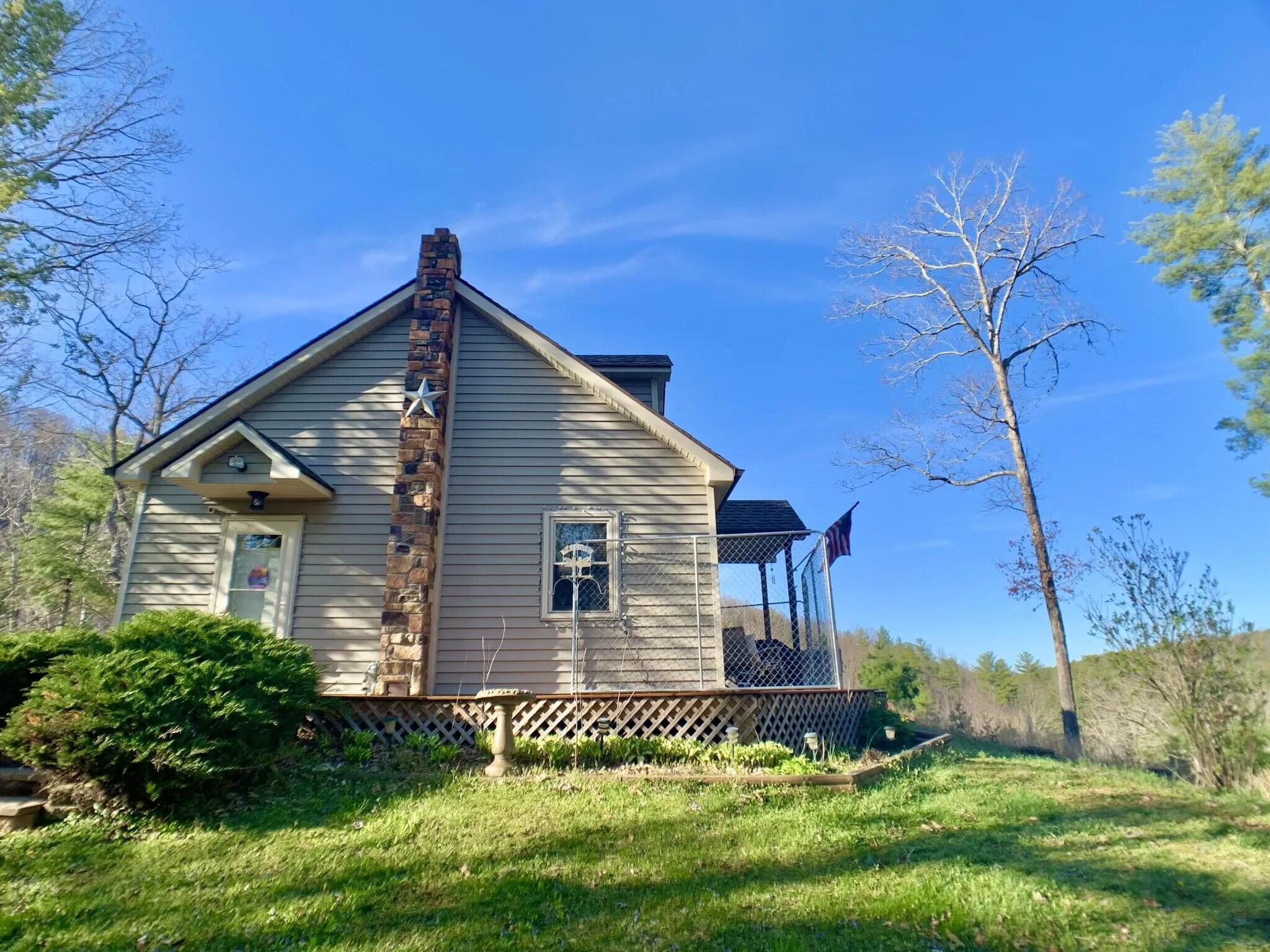 7150 Mill Branch Road Covington, VA 24426 - Photo 3 of 29 sideview