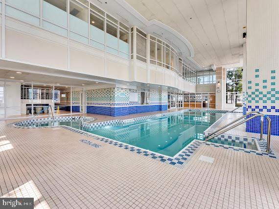 100 Harborview Drive, Unit 202 Baltimore, MD 21230 - Photo 21 of 25 swimming pool view with outdoor space