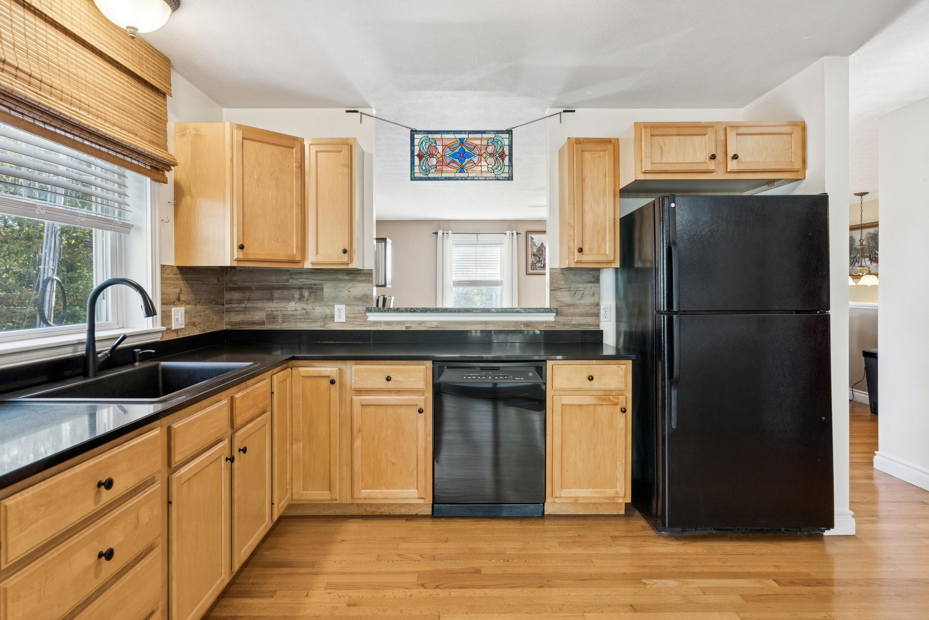 25 Broadway Portland, ME 04103 - Photo 9 of 49 DSC02550