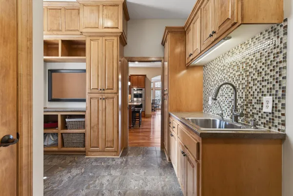 $1,250,000 | 9951 Vagabond Court North, Maple Grove, MN 55311