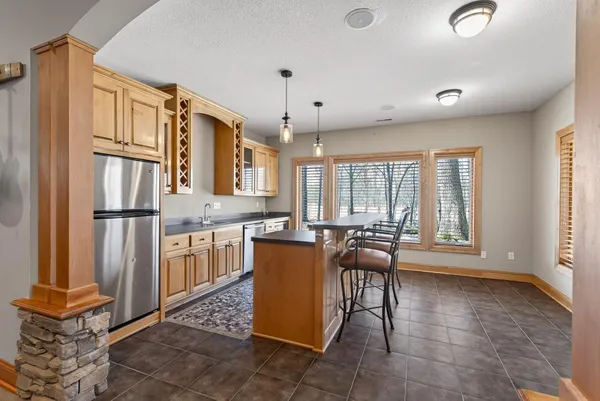 $1,250,000 | 9951 Vagabond Court North, Maple Grove, MN 55311