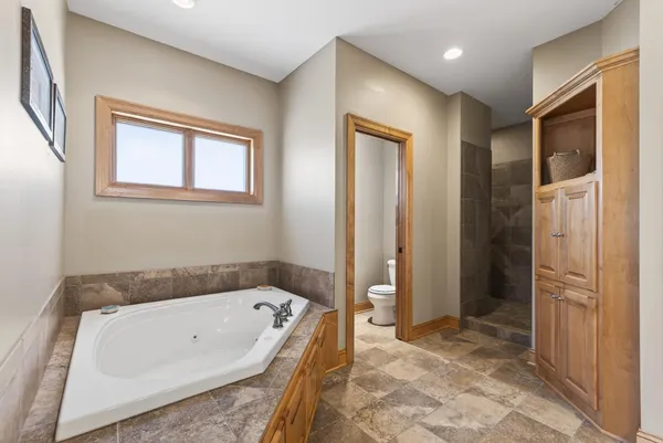 $1,250,000 | 9951 Vagabond Court North, Maple Grove, MN 55311