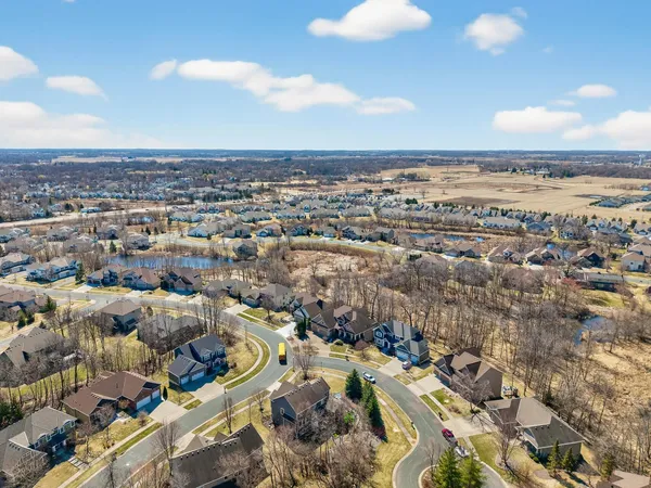 $1,250,000 | 9951 Vagabond Court North, Maple Grove, MN 55311